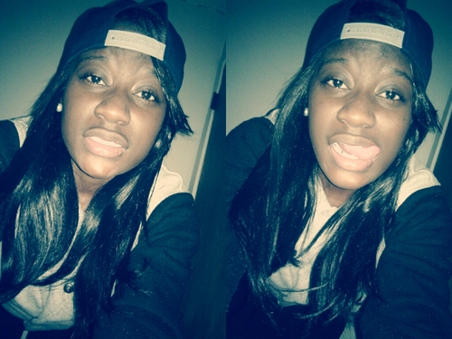umm yea Follow Me : )) DeMaria is my♥.