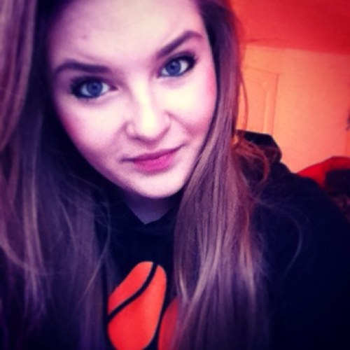 follow me and i'll follow ya back!
#iloveedsheeran.