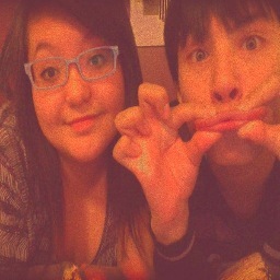 BreeFloraXXOO's profile picture. I just want to hold hands, and waste Friday nights together. (I love you Justin!!!!)