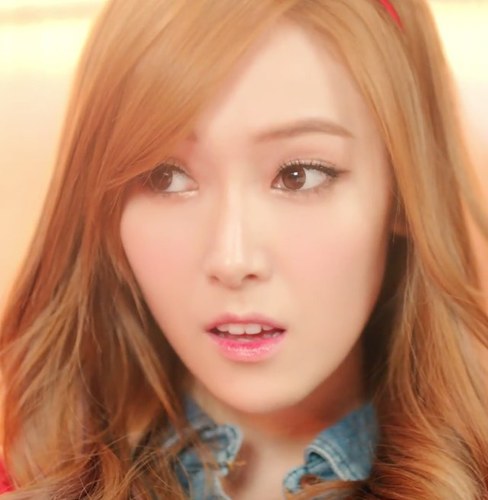 A-Yo GG !!! เจสสิก้า จอง น่ะ คุณรู้จักป้ะ ? ฟอลมาสิคะ *ขยิบตา* #89Line #คุณหลวงแฟม #140113 [Just bot not real.]