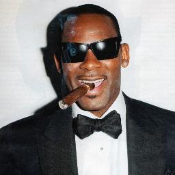 International R. Kelly Day - http://t.co/qGDMzF3YMJ TheRKellyButton - http://t.co/7YbXvbjQnx

#IRKD