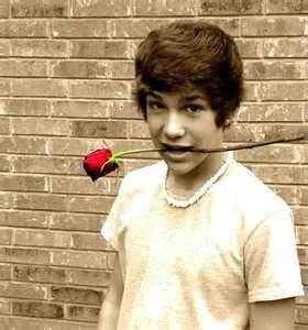 KLMax98's profile picture. Haters Gonna Hate Mahomies Gonna Love :)