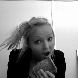 IK HOU VAN ME WIFEY ALICE..