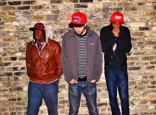 @RTystic x @Seismico x @mammyth Milwaukee based hip hop group pushing the envelope with an experimental electronic sound. http://t.co/Fgs0Bk31