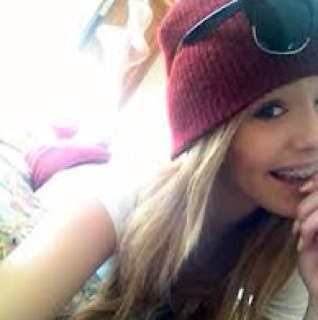 ThatKillerFaux's profile picture. Hey its ksha! I love my kitties! Stay weird beauties! Taco bell is my favorite! I love that yolo! {RP-Single} I love my taco bell! Its the best!❤