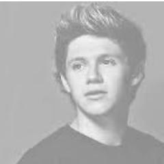 Lara_1D_YOLO's profile picture. amare 5 persone e il sogno di incontrarli...vi amo idoli!! directioner forever 3