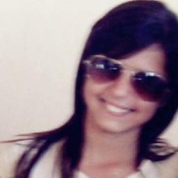 Apenas  a Garotinha vividendo o seu Mundo . ^.^ Filha de @_uma_servaa ♥
