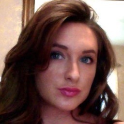 Aesthetician focused on teaching others about the latest skin care and makeup trends.