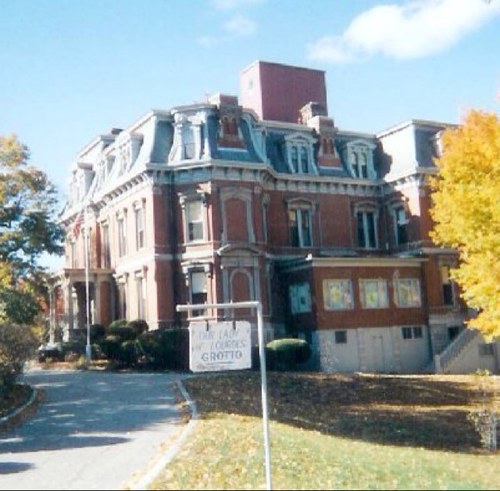 The stroybrook orphanage here for all the children who need homes! Tje one in charge Ms. Abby homes @abby_homes3