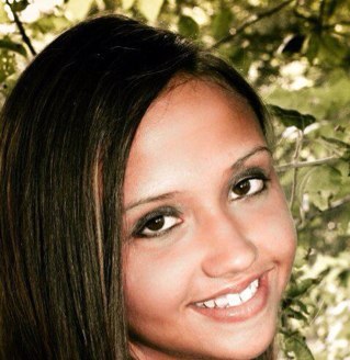 Full time momma full time student. Married to an amazing man :) I love god and my family ;)