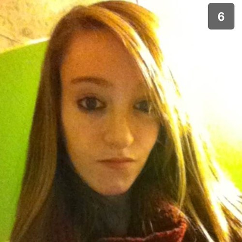 Hey im meghan haha i follow back- im a directioner, beliber, lovatic, selenator, and i love all those kewl kids 
                         okay bye