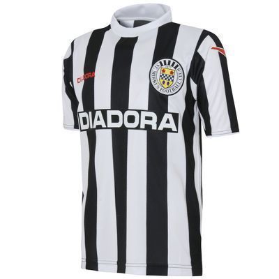 All the latest stats and records for Renfrewshires finest and the players who wear the stripes. 100% unofficial. Submit your own stats for retweet :)