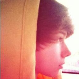 oscarribera1's profile picture. -housemusic-lounge-chill out-trance-electro-blank and jonas -julianjordan -Realmadrid-Red bull- dj 15% starting  just follow me :.:.: