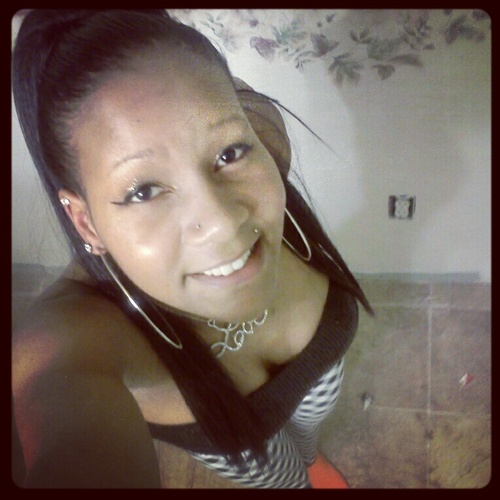 #team idgaf #team i love dreadheads #team single!!! #team follow back #team fun sized!! #team high lyfe