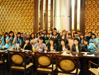 We are Valova from Jakarta-Barat always support @val_FAME & @FAMEidol.FOLLOW ME NOW!!!★★★ We ♥FAME.Pin BB:273337BA