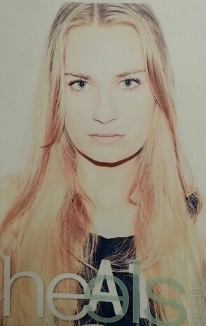 Bianca_Hagedorn's profile picture. Love is such a small thing. Can't you see?