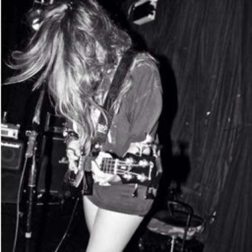 I'm in love with @MiaVonGlitz! Is that a trouble? Ask for a follow back! ;) #Glitzer