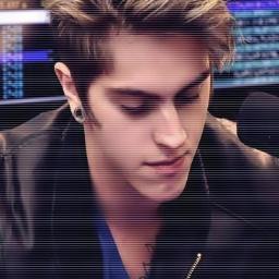Vou cantar até vooce ouvir   ♫ ♪         @thomasrestart

since  28/ 08/12

dona @morgannarst