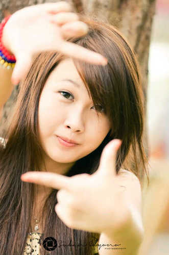 hallo everyone~ :) nice to meet ya all~ =D i'm Lily. . please follow me and mention for flbck yah ~ deall ~Hahaha