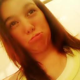 - Encare a realidade, as pessoas sempre vão encontrar motivos para nos odiar, especialmente se formos bonitas.  , Sαnttistα && Ariαnα !