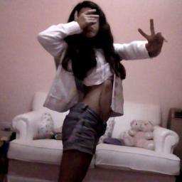 Hi:Well,i´m 13 andi love to join wil me friend.i´m funny and friendly.I´ve friends very good,I like guys with blue eyes blond,the person reading this we love