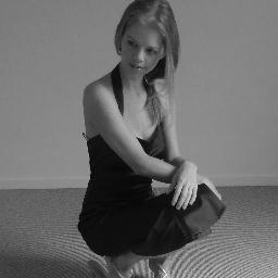 Author, freelance writer and fashion blogger. https://t.co/gVc0weDUM9