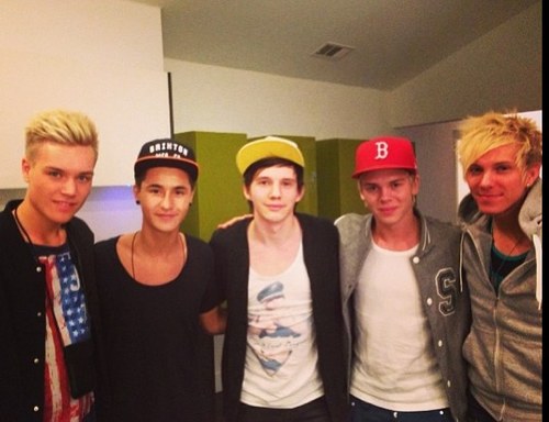 .DotSE supporter, I'm a proud Canadian. Four Swedish talented singers reaching for almost the impossible.