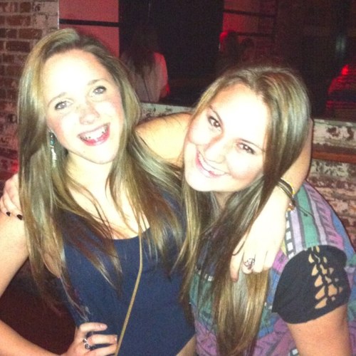 mzisch's profile picture. 