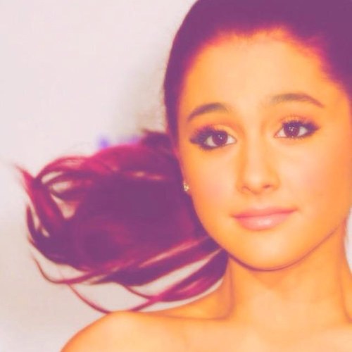 Volg me voor een tegekke TL ! ٩(•̮̮̃•̃)۶ NF = NFB ! Beheerder: @Teenszinnen