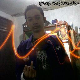 Hy, my name is Azhar lives in Palstone.
jangan lupa follow ya?? nanti bakal di follow back (http://t.co/zuRgLgYTn4)