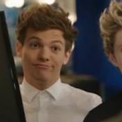 Sou venenoso, só digo a vdd. sou diwo , amo cup cake e glitter,se não gostou da minha viadagem ,morra! me sigam xX #reserva #Louis_OSincero