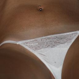 Camgirl bij islive (selina77), http://t.co/xUSUW8PnyC  en bij thuis.nl (Selina3736) Bij de laatste mail en sms ik ook. Kom je gauw? Benieuwd naar jou! Xxx