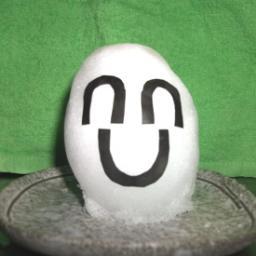 attsyじゃなくてatssy（変えれるのは知ってるけど変えない）。今はAtoCにしてるけど読みは同じ。
ラノベ、漫画、アニメの呟き多め？
出現場所は、春～秋は野球場、冬はスキー場。
ポーカールーム、ライブハウス（主にZIZZ関連）には通年出没。
やきう → @g_atssy
ポーカー → @pk_atssy