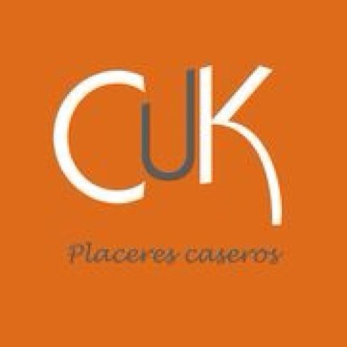 Los mejores aperitivos, platos de fondo, guisos chilenos y acompañamientos congelados al vacío. Además, deliciosos postres preparados al instante de retiro.