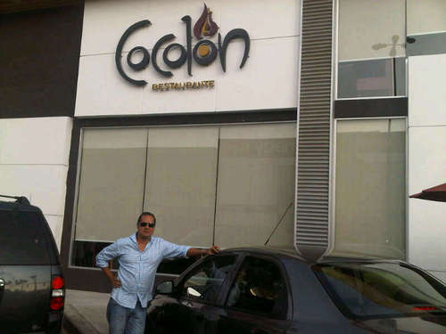Consultor empresarial,jugador de poker profesional,amante del buen vivir y fiel aliado del cambio para bien de todos!!!