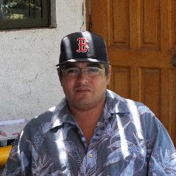 Padre de 4 maravillozos hijos de derecha siempre y porque quiero a este país que me vio de siempre voto RECHAZO...