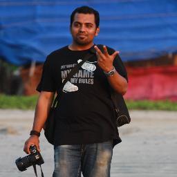 Foodie.Sports freak. football fan.die hard ManUtd fan.Crappy photographer.Hails from the God's Own country.