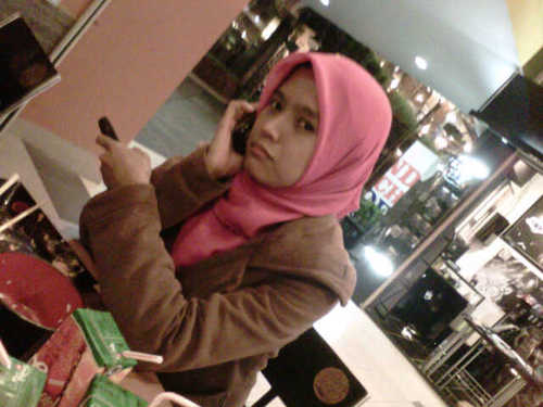 feny_istiqomah's profile picture. Ada kemauan pasti ada jalan .