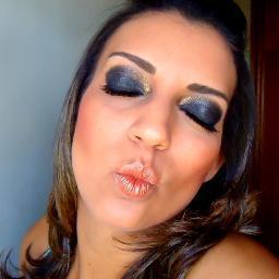 danicssantos's profile picture. Nem mocinha...Nem bandida. Nem totalmente boa ou totalmente má. Apenas um ser humano que acerta e erra todos os dias!!