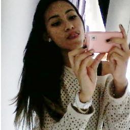 Sou apenas Eu, não tente me comparar, com alguém sou unica ;D