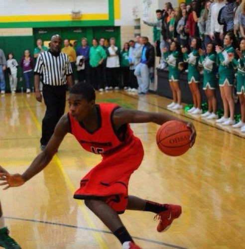 #BallIsLife #ClassOf13 #TeamHandles Hardwork Beats Talent When Talent Doesnt Work Hard . #TeamDedicated  . . .