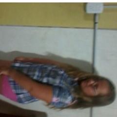 CamiiBieberhunt's profile picture. I am a hunter Belieber and I like being with friends to sit well with people and I love the animals