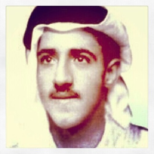 ealhouli's profile picture. 