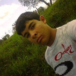 VCS RIEM D MIM POR EU SER DIFERENTE E EU RIO D VCS POR SEREM TODOS IGUAIS. BOB MARLEY