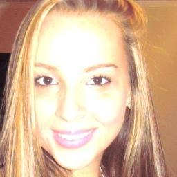 Professora de Educação Física(CREF: 090558-G\SP) e Estudante de Pedagogia.