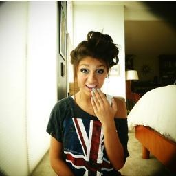 I like to fangirl over Justin Bieber, Josh Hutcherson and One Direction. I also like boys, food, and softball.