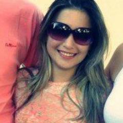 Quero ser feliz, quero sossego.. delirar
mais. E o resto que venha se vier, ou tiver
que vir, ou não venha.