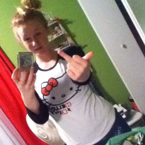 Names Sarah, Obviously! Wanna Kno AnyThing Hmu! @HOLLISTERJOCKIE #18124578899 txt me (: