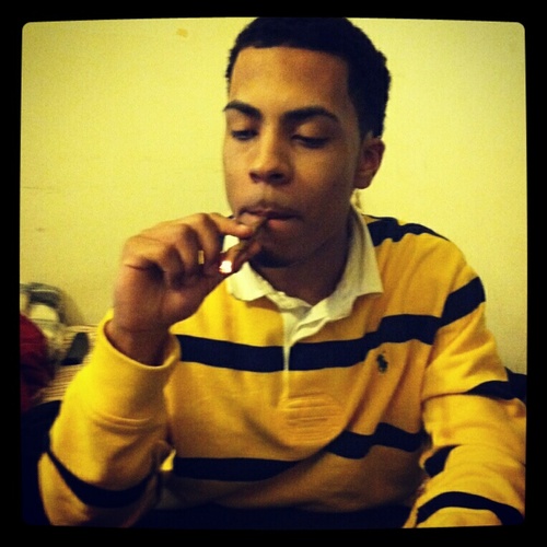 Not stoppin til i reach a million |R.I.P K.F, A.P&E.S| |Free My Hood| |G.I.B| |I.G @Bam_Be_Stylin|