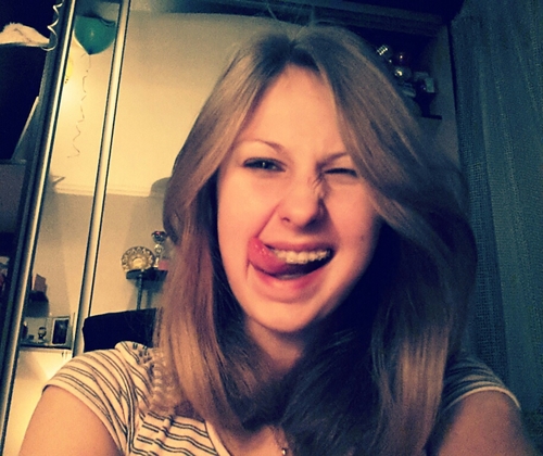 A_big_teeth_man's profile picture. 